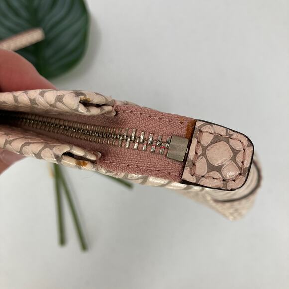 Snakeskin Python Pattern White Gray Turn Lock Zip Adjustable Wristlet Clutch - Picture 6 of 11